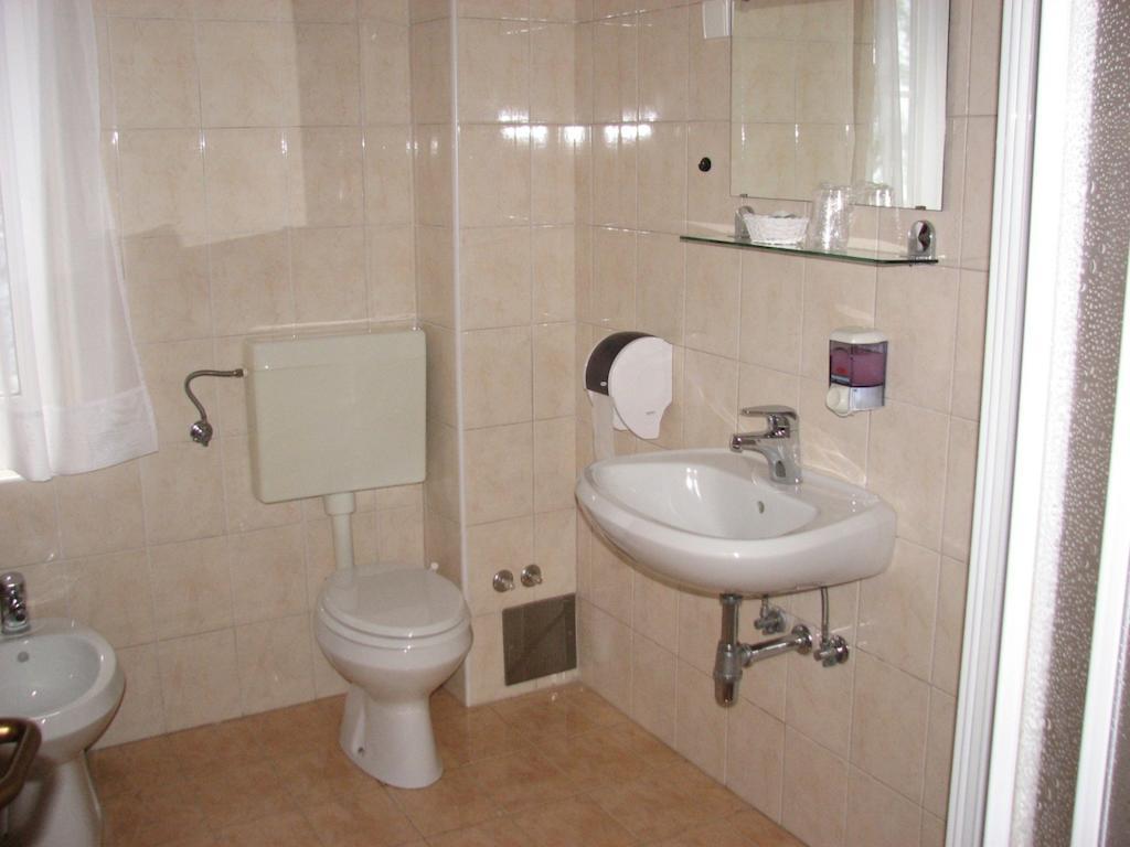 Gostisce Masun Hotel Buitenkant foto